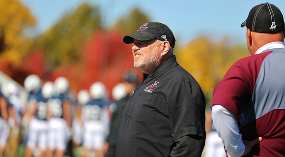 Coach Mike Anderson  (3)