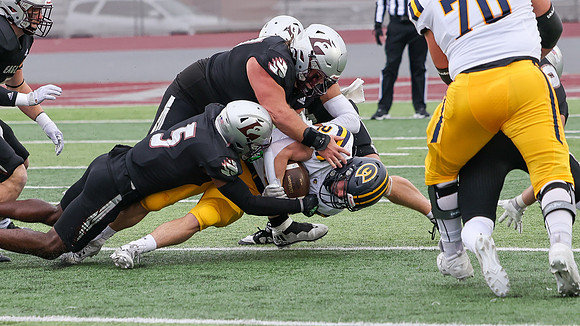 EAGLES vs. UW Eau Claire  10-28-23 (23)