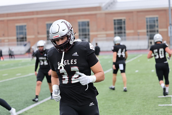 32 Tyler Burkley (6)