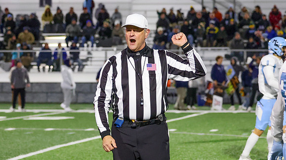10-27-23 Jerry Lang and Crew at Sun Praire vs. Monona Grove Level 2 Playoff Football Game  (98)