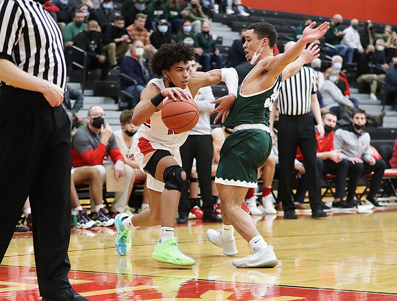 13 Tyus Wills  (63)