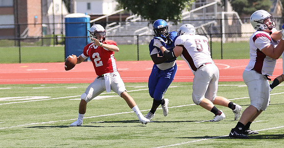 3 UWL 2018 Pre Season Scrmmage vs. U of Dubuque  (33)