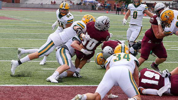 30 Gabe Lynch (25)