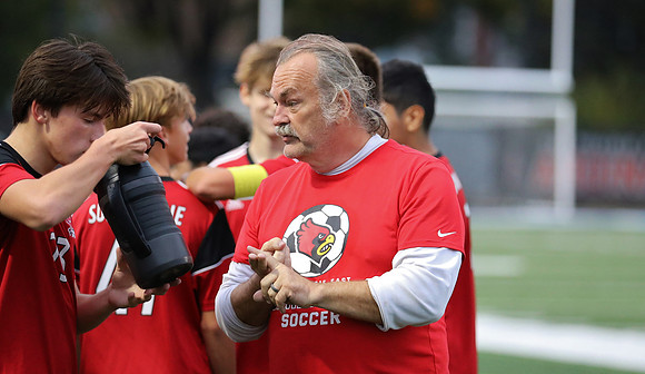 Coach Neil Gilmore  (3)
