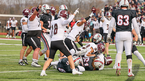 11-4-23 EAGLES vs. UW River Falls WIAC Conference Champions  (29)