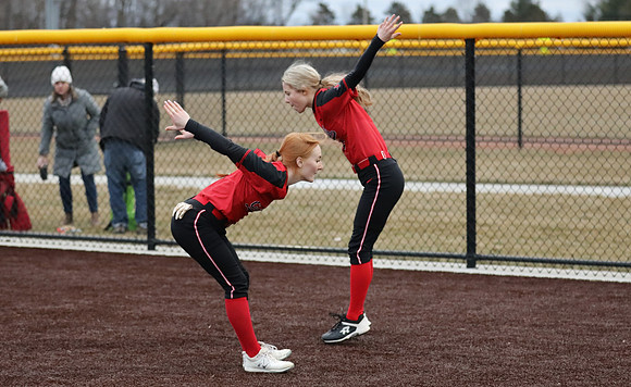 6 Carly Gross (13)
