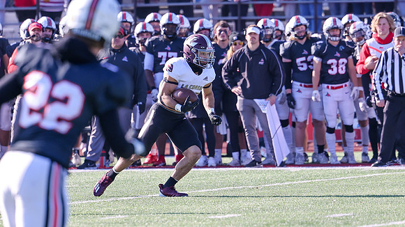 30 Gabe Lynch  (28)