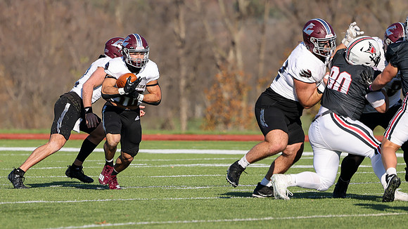 30 Gabe Lynch  (37)