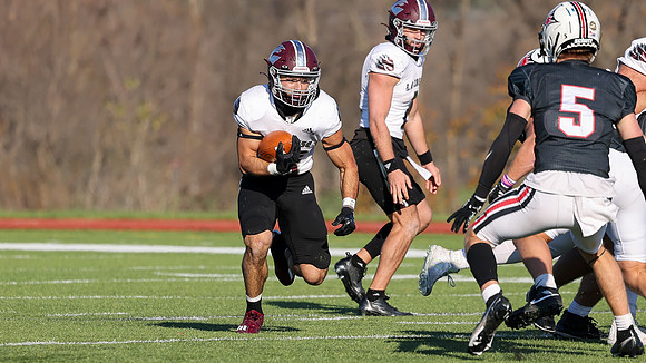 30 Gabe Lynch  (42)