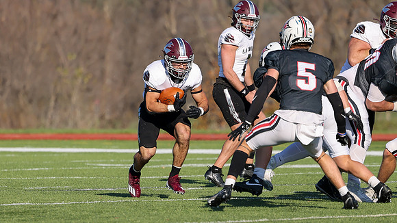 30 Gabe Lynch  (43)
