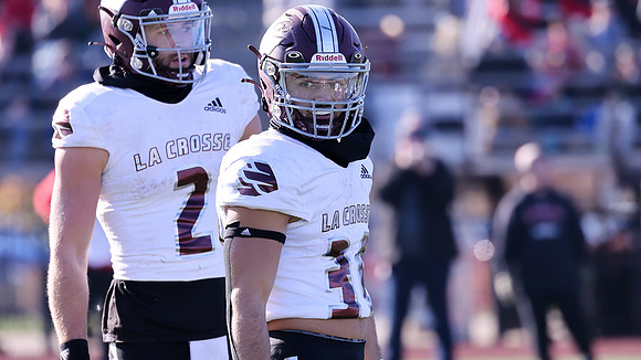 30 Gabe Lynch  (44)
