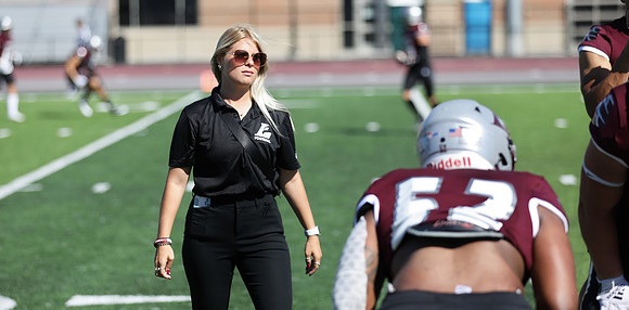 COACH Kelly Cline   (15)