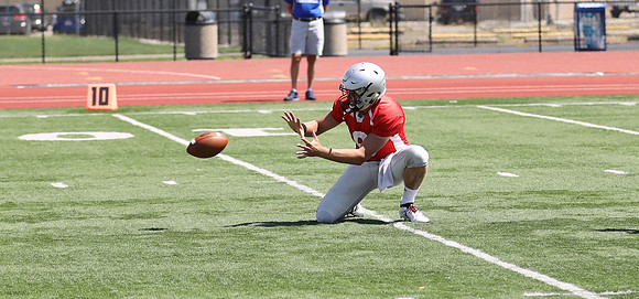 3 UWL 2018 Pre Season Scrmmage vs. U of Dubuque  (186)