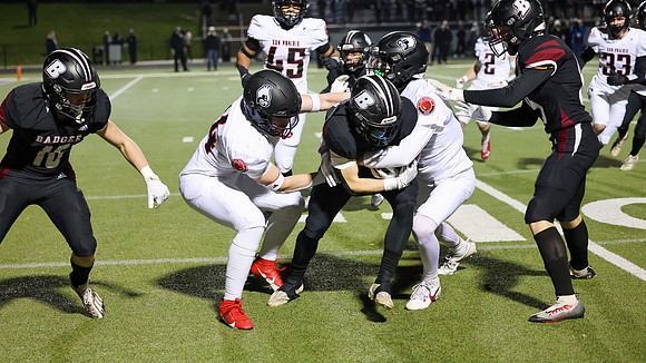 VARSITY Level 4 Playoff vs. Lake Geneva Badger 11-10-23 (44)