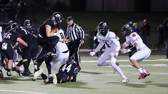 VARSITY Level 4 Playoff vs. Lake Geneva Badger 11-10-23 (74)