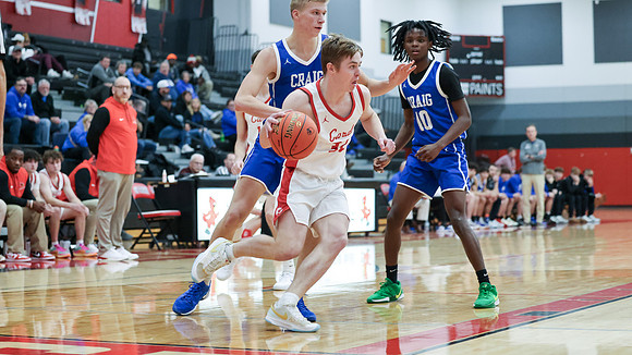32 Alex Klun (42)
