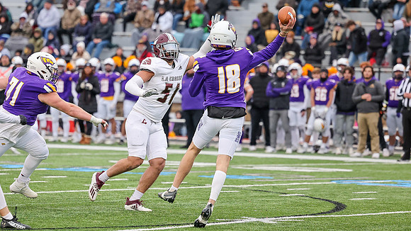 51 Zach Kehl (9)