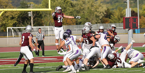 41 Adam Quam (17)