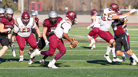 11-18-23 EAGLES Playoff Round 1 vs. UMN - Morris  (30)