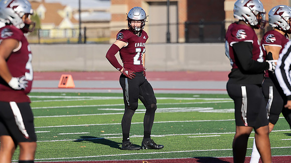 21 Jake Schara (13)