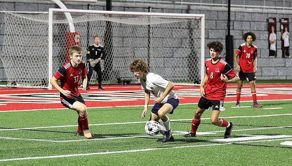 8 Landon Holmen (16)