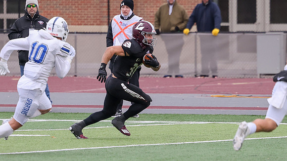 30 Gabe Lynch  (22)