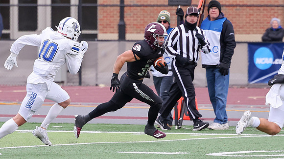 30 Gabe Lynch  (25)