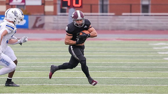 30 Gabe Lynch  (34)