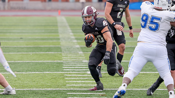 30 Gabe Lynch  (55)