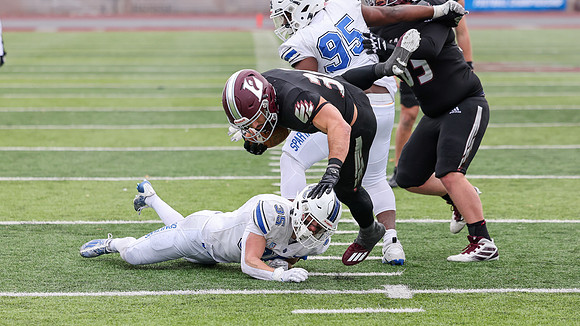 30 Gabe Lynch  (60)