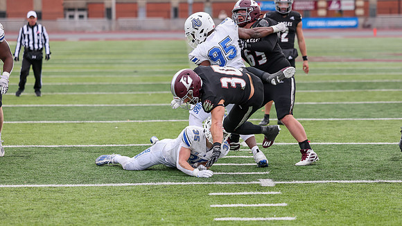 30 Gabe Lynch  (61)