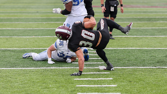 30 Gabe Lynch  (63)