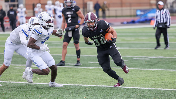 30 Gabe Lynch  (70)