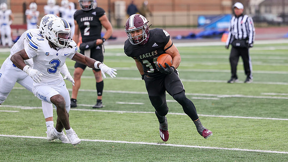 30 Gabe Lynch  (71)