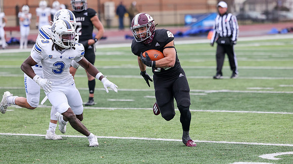 30 Gabe Lynch  (72)