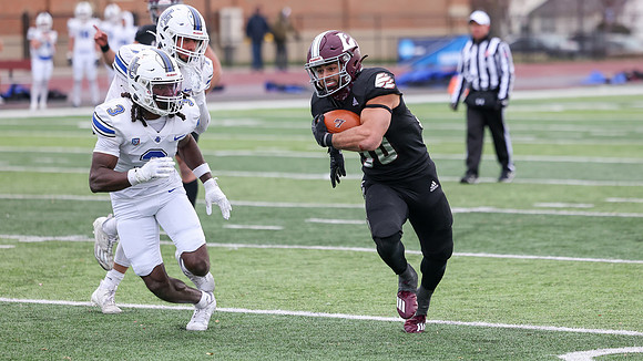 30 Gabe Lynch  (73)