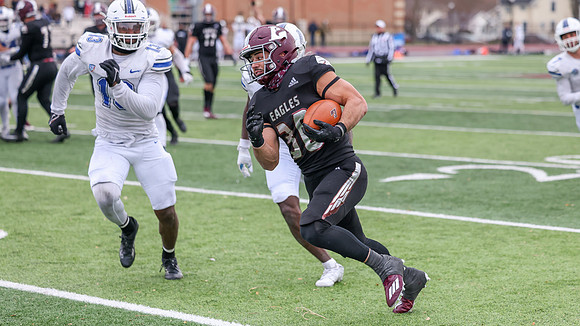30 Gabe Lynch  (83)
