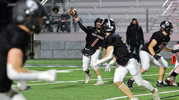 10-29-21 vs. Fond Du Lac  Playoff Round 2  (51)