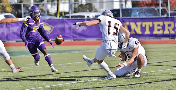 10-30-21 vs. UW Stevens Point  (27)