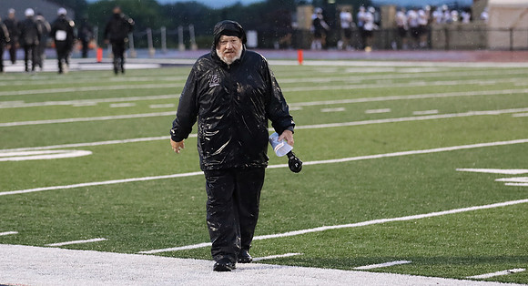 Coach Mike Anderson (3)
