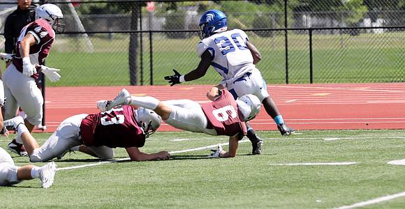 3 UWL 2018 Pre Season Scrmmage vs. U of Dubuque  (16)
