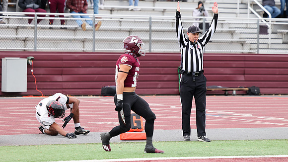 30 Gabe Lynch  (27)