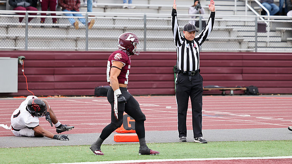 30 Gabe Lynch  (28)