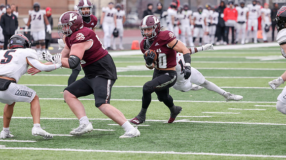 30 Gabe Lynch  (47)
