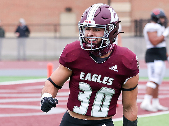 30 Gabe Lynch  (52)