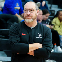 COACH Steve Maselter