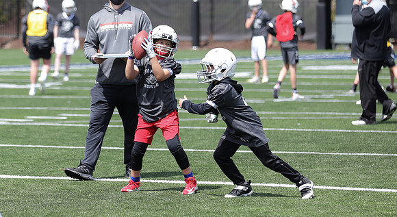 4th Grade A vs. 4th Grade D  (29)