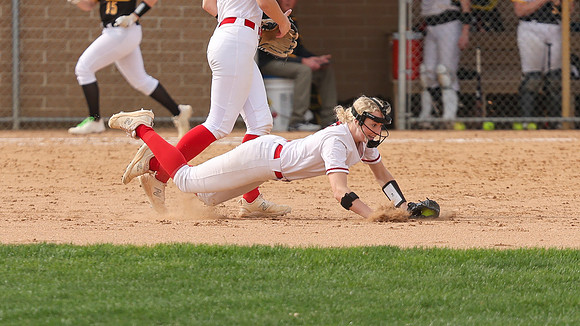 5-4-24 VARSITY vs. Tomah  (56)