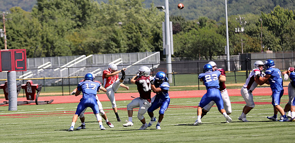 3 UWL 2018 Pre Season Scrmmage vs. U of Dubuque  (35)