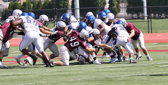 3 UWL 2018 Pre Season Scrmmage vs. U of Dubuque  (9)